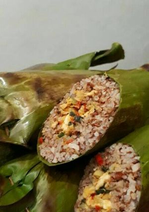 Foto resep Nasi merah bakar isi ayam suwir