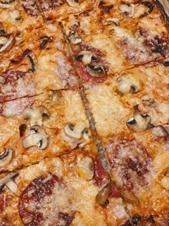 Foto de Pizza de Cogumelos e Bacon