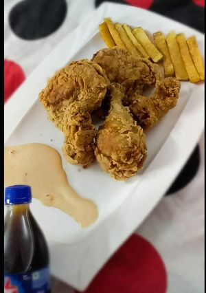 A picture of Crispy spicy Chicken broast.