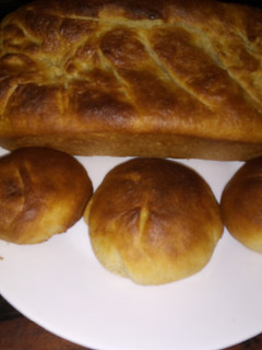 A picture of Brown raisins bread#themechallange.