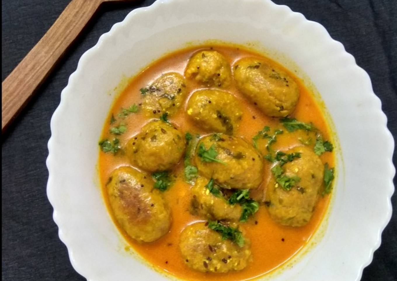 Bhaat Na Rasawala Muthia