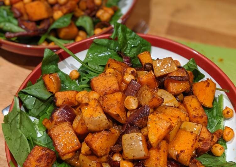 Squash, spinach and chickpea salad
