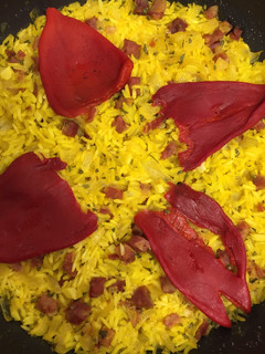 Una foto de Arroz con tacos de jamón