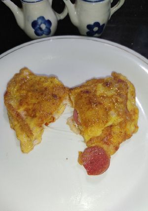 A picture of Sausage Cheese Omelette.