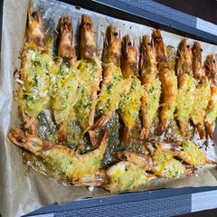A picture of Baked Cheesy Garlic Shrimp.