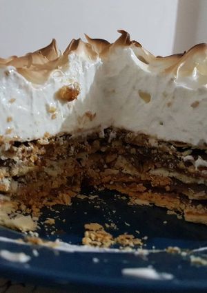 Una foto de Rogel de dulce de leche