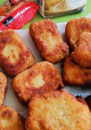 Una foto de Croquetas cuadradas de pollo asado