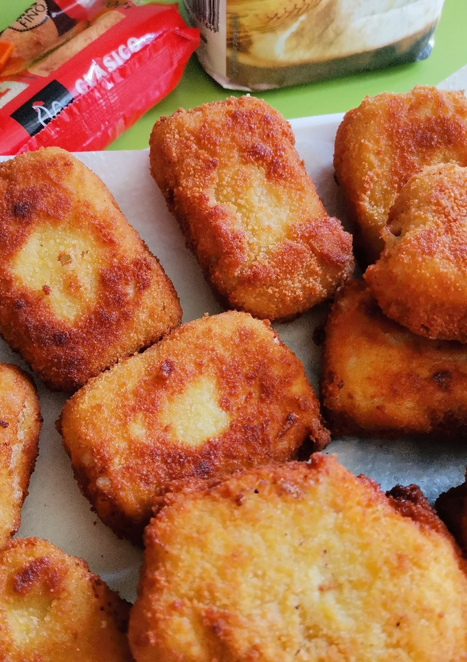 Una foto de Croquetas cuadradas de pollo asado