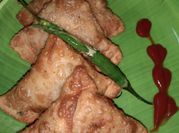 A picture of pepper samosas
