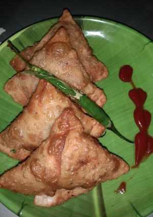 A picture of Chinese samosa.