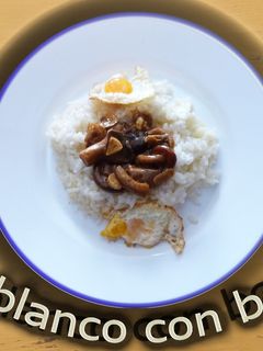 Una foto de Arroz blanco con boletus