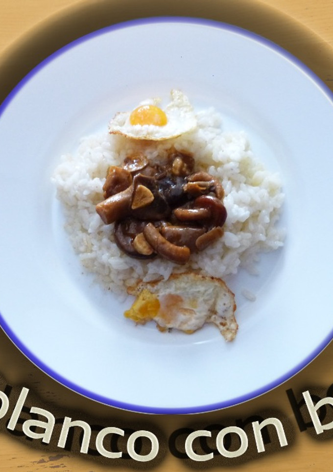 Una foto de Arroz blanco con boletus