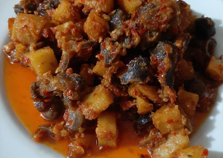 Sambal goreng kentang ampela