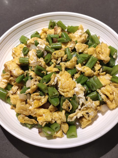 A picture of Beans with Egg.
