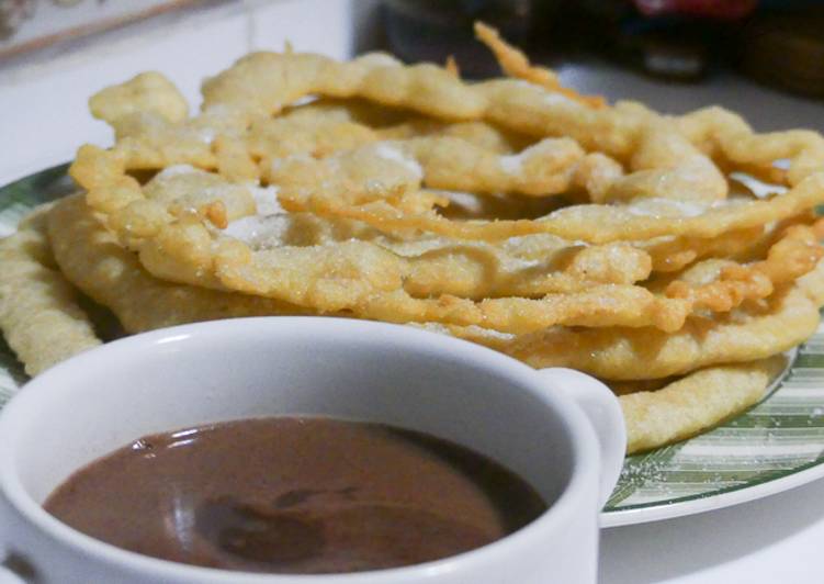 Chocolate con Buñuelos (Extremeños) Receta de Manuel S. Muñoz Cookpad