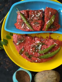 रेड रूट ढोकला (Red Root dhokla recipe in Hindi) रेसिपी मुख्य फोटो