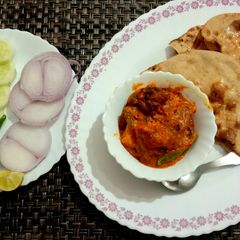 A picture of Paneer tikka masala gravy.