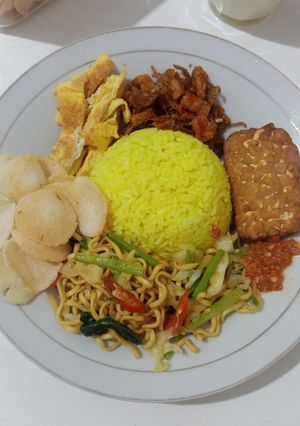Foto resep Nasi Kuning simpel