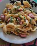 CARACOLITOS CON MAYONESA Y SALCHICHAS  (vienesas)