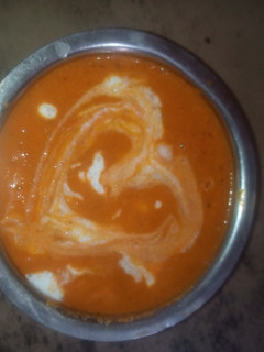 A picture of Sweet and sour tomato soup.