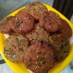 A picture of Methi Mathri(Soya Flour).