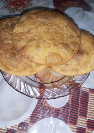 A picture of Crispy mash daal kachori.