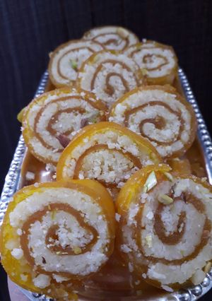 A picture of Mango Coconut Rolls.