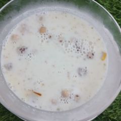 A picture of Sabut dana, makhana kher.