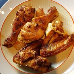 A picture of Garlic Butter Roast Chicken Drumstick & Wings.
