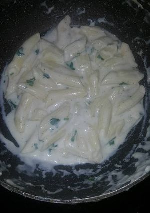 A picture of White pasta.