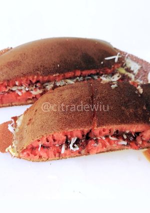Foto resep Terang Bulan Red Velvet Teflon (martabak manis)