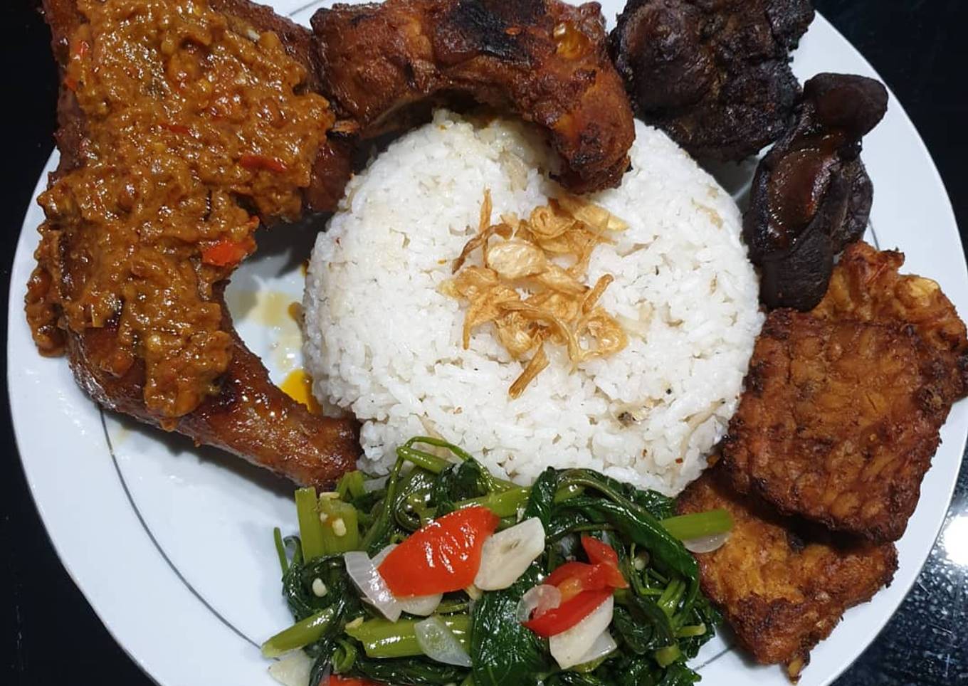 Ayam panggang siram bumbu rujak