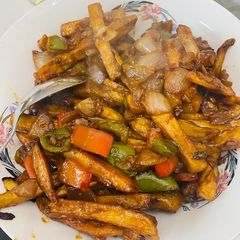 A picture of Honey chilli potatoes.