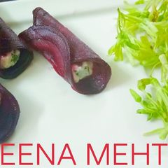 A picture of Beetroot Rolls.