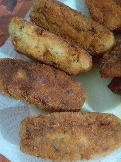 صورة لوصفة أصابع الارز بالجبن 😋 قرمشة ولااروع