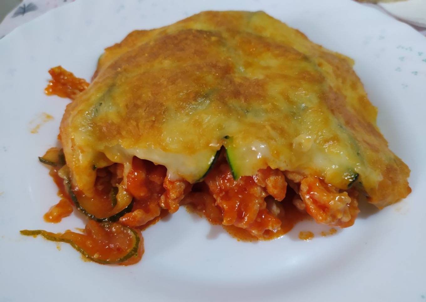 Lasaña de calabacín y carne picada de pollo y pavo