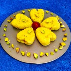 Kesar pista sandesh A picture of Kesar pista sandesh.