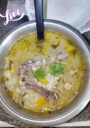 Una foto de Sopita rápida de pollo con arroz