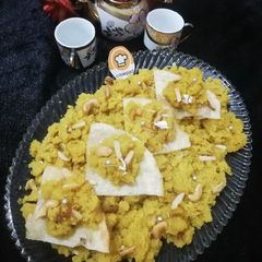 A picture of Special Halwa puri.