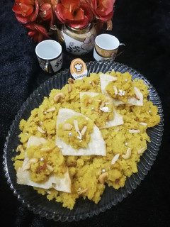A picture of Special Halwa puri.