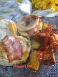 Muffin con huevo, queso y tocino
