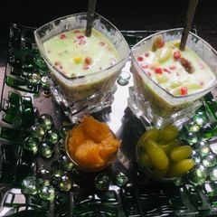 A picture of Khus-Mixed Fruit Yogurt.