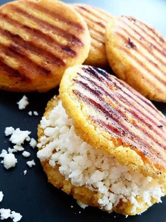 Una foto de Arepa venezolana 🇻🇪