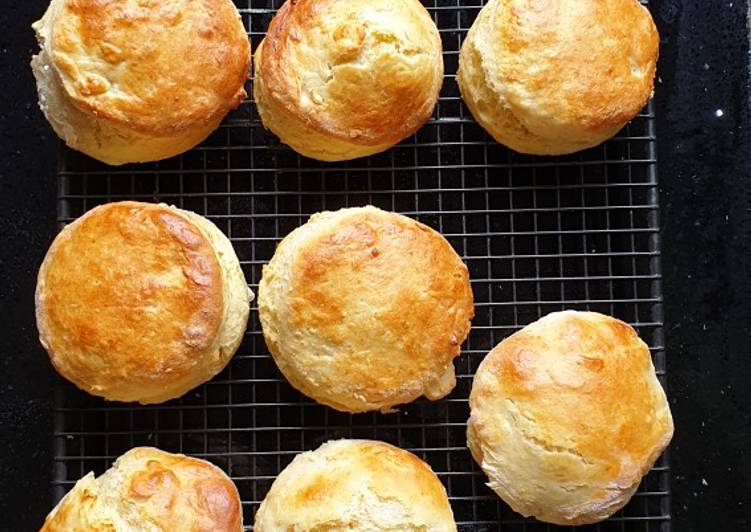 How to Make Perfect Devon Scones