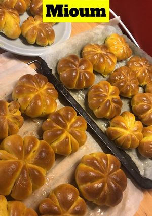 Une photo de Mini brioches salées Citrouilles aux fromages 🎃