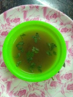 கீரை சூப் (6 மாத குழந்தைக்கு ஏற்றது) (Keerai soup recipe in tamil) செய்முறை முக்கிய புகைப்படம்
