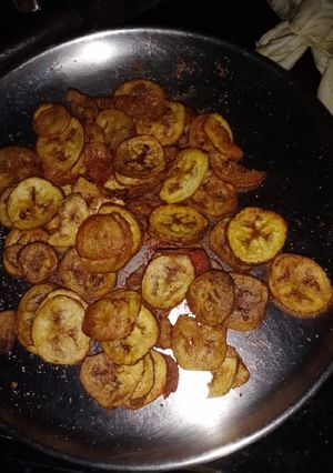 A picture of Raw banana chips.