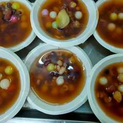 八寶彩色湯圓甜湯：-レシピのメイン写真