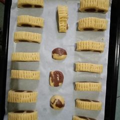 A picture of Cookies biscuit.