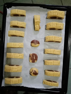 A picture of Cookies biscuit.